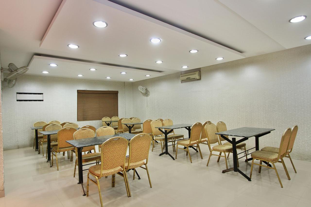 Hotel Amshi International Bangalore Buitenkant foto